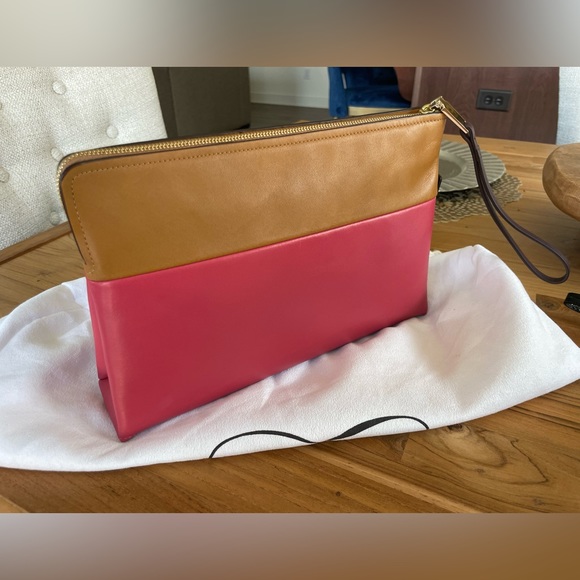 Brand new! COACH Boarskin Colorblock Borough Large Leather Clutch - Picture 2 of 7